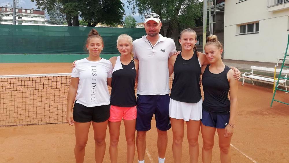 Rungger Tennis-Mädchen geben Talentprobe ab - Tennis | SportNews.bz